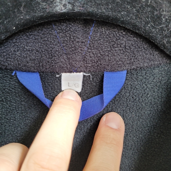 Vintage MEC PolarTec Full Zip Vest - Picture 6 of 9